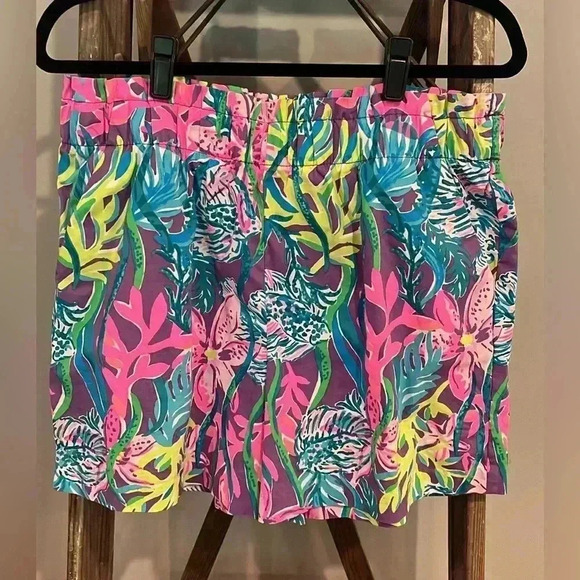 Lilly Pulitzer Pants - EUC Lilly Pulitzer Shorts Size Large